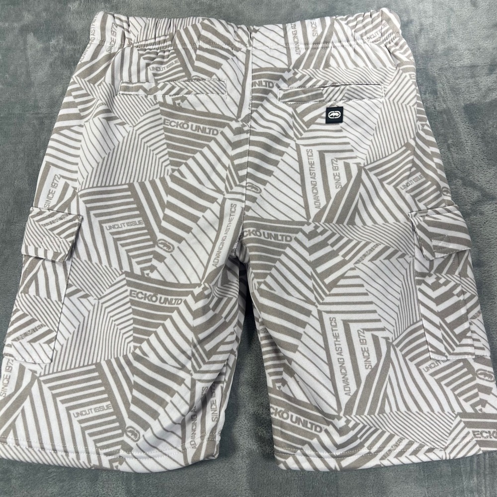 Ecko Unltd Men Fleece Cargo Shorts White Grey Geometric Take Flight Large NWT - Picture 7 of 10